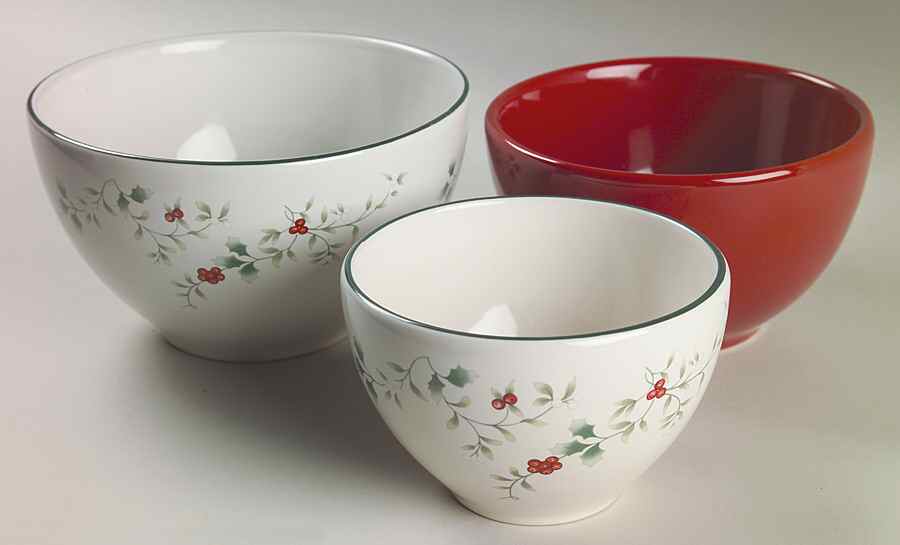 Winterberry Mini Prep Bowl - Set of 3 by Pfaltzgraff-1