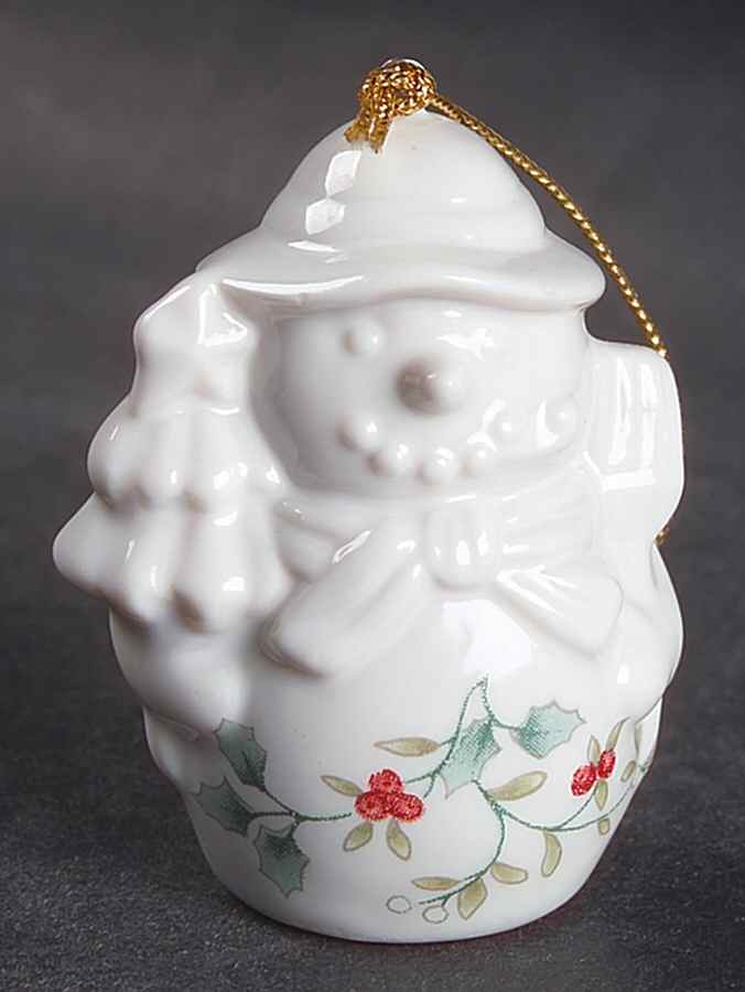 Winterberry Ornament by Pfaltzgraff-1