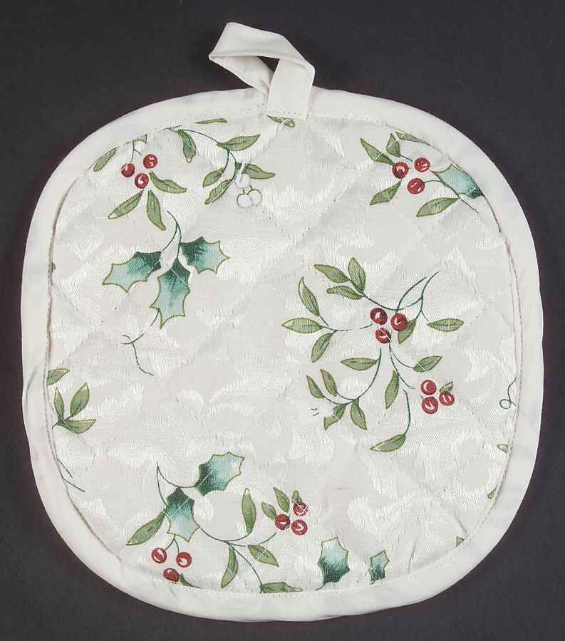 Winterberry Cloth Potholder by Pfaltzgraff-1