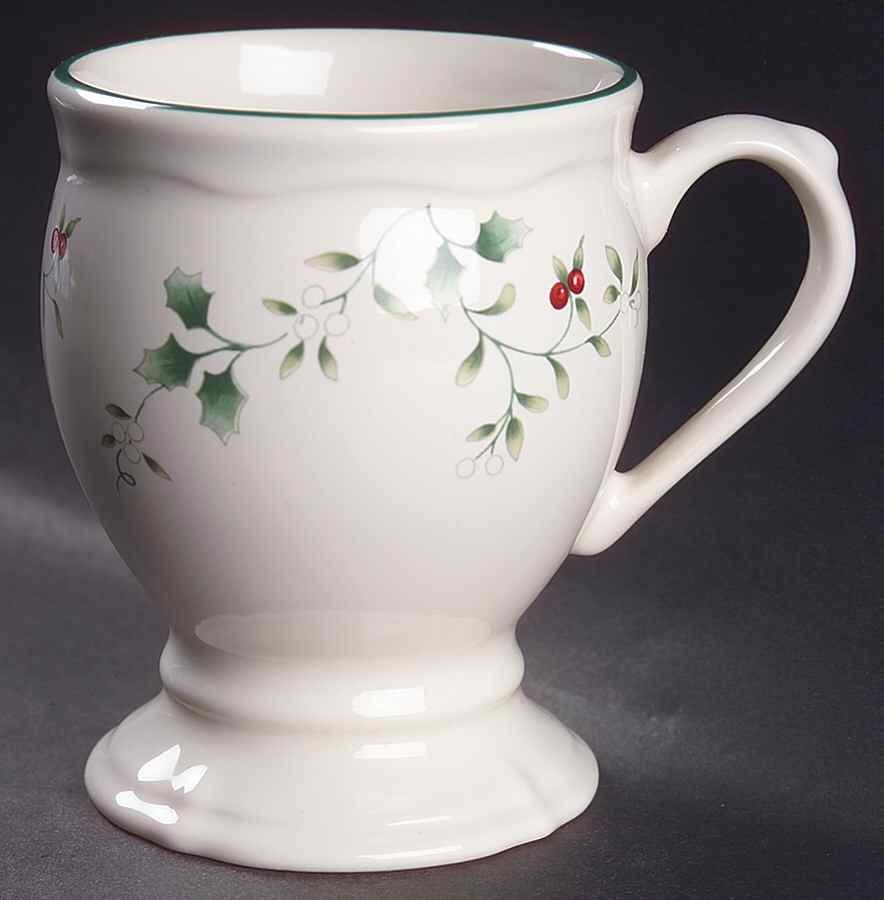 Winterberry Pedestal Mug by Pfaltzgraff-1