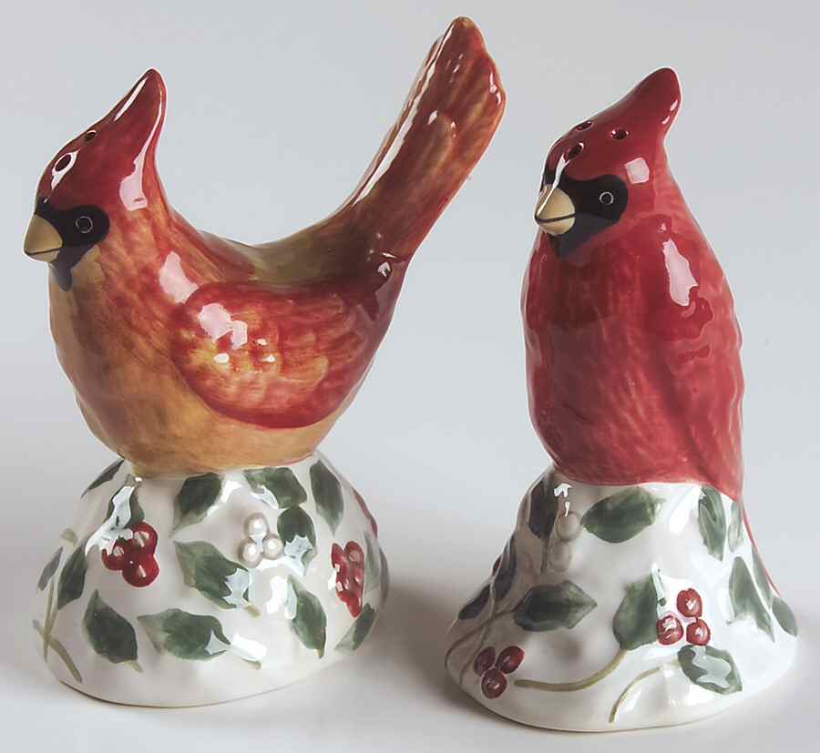 Winterberry Figural Salt and Pepper by Pfaltzgraff-1