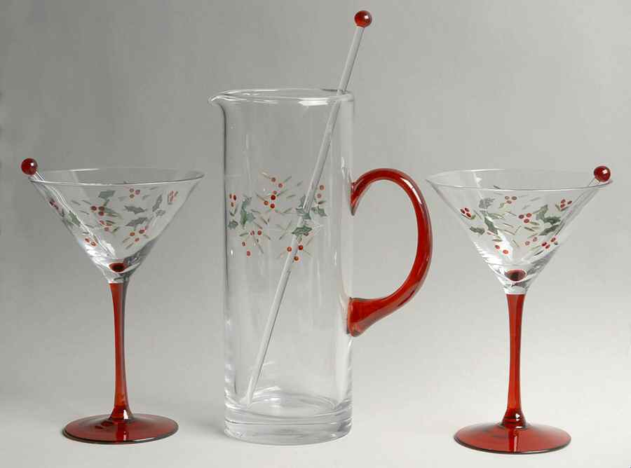 Winterberry (6 Piece) Glass Martini Set by Pfaltzgraff-1