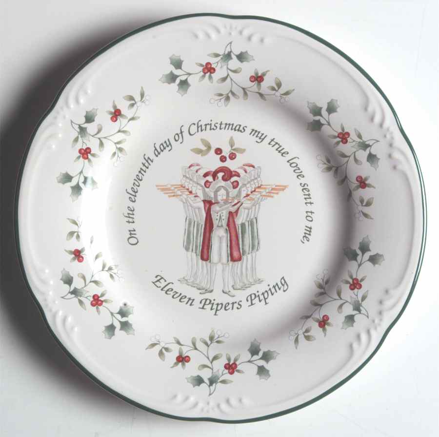 Winterberry Accent Salad Plate by Pfaltzgraff-1