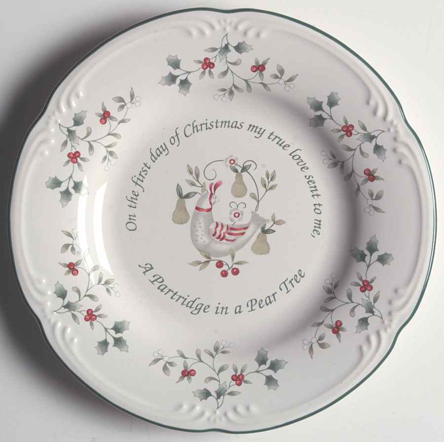 Winterberry Accent Salad Plate by Pfaltzgraff-1