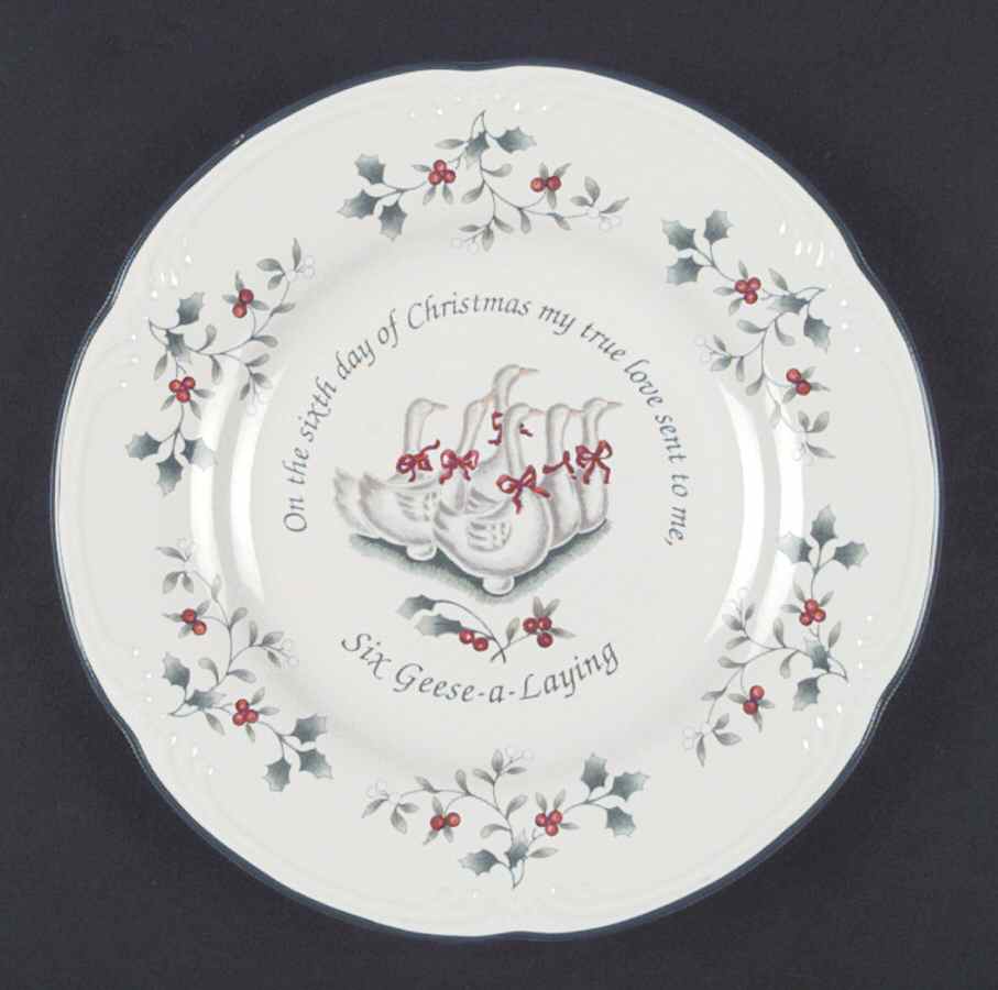 Winterberry Accent Salad Plate by Pfaltzgraff-1