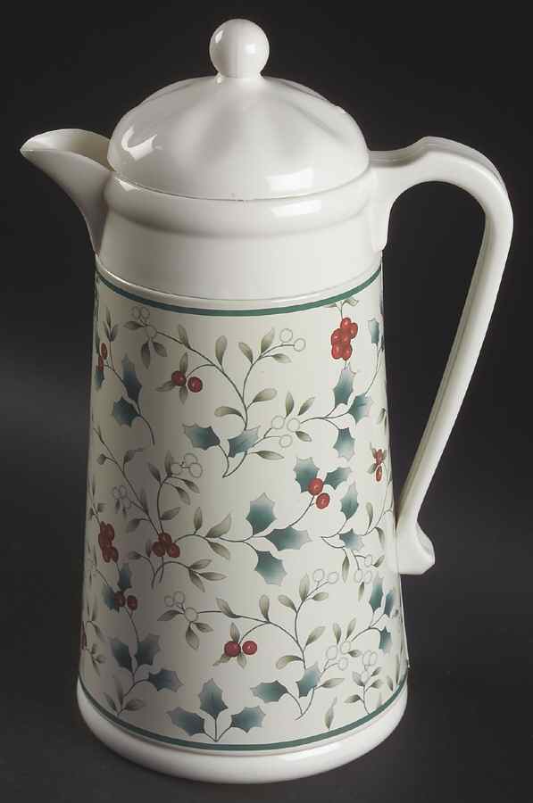 Winterberry Plastic Thermos/Carafe & Lid by Pfaltzgraff-1