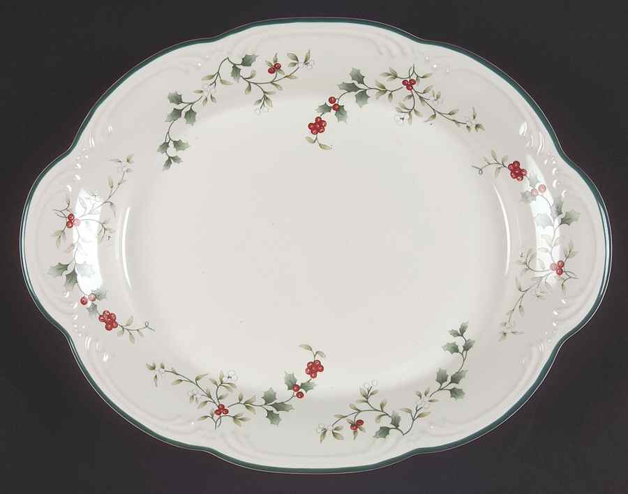 Winterberry Oblong Tray by Pfaltzgraff-1