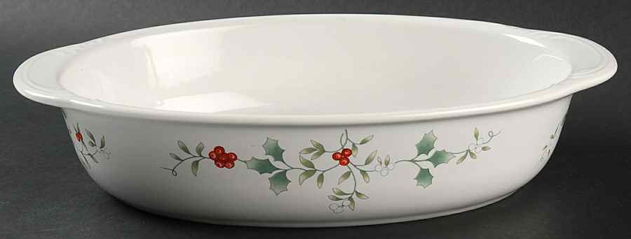 Winterberry 11" Oval Baker by Pfaltzgraff-1