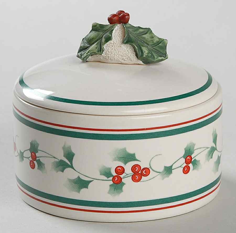 Winterberry Round Box & Lid with Candle by Pfaltzgraff-1