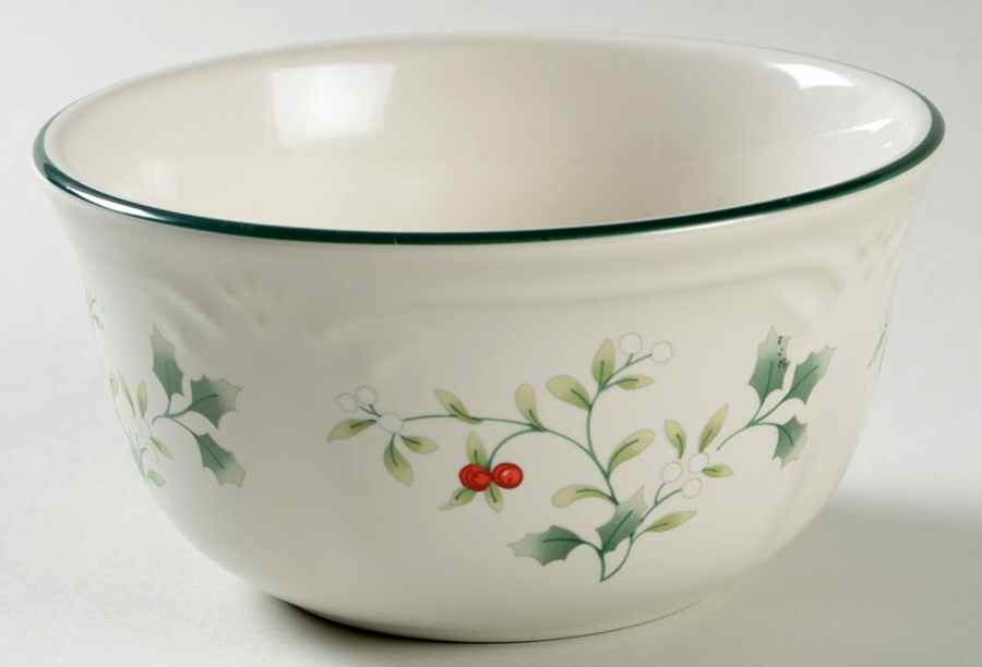 Winterberry Dessert Bowl by Pfaltzgraff-1