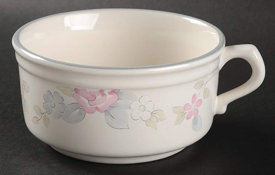 Wyndham Soup Mug by Pfaltzgraff-1