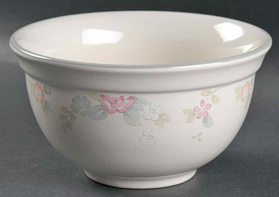 Wyndham 7" Mixing Bowl by Pfaltzgraff-1