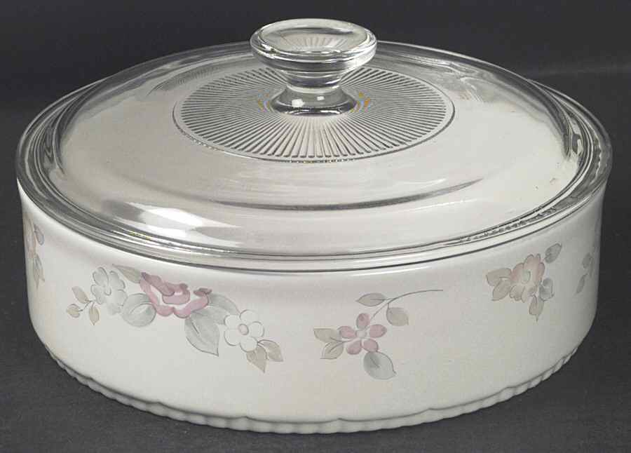 Wyndham 1.5 Quart Round Covered Baker by Pfaltzgraff-1