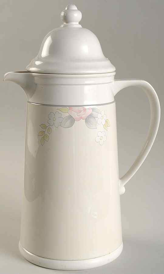 Wyndham Plastic Thermos/Carafe & Lid by Pfaltzgraff-1