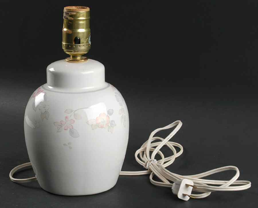 Wyndham Ginger Jar Accent Lamp No Shade by Pfaltzgraff-1