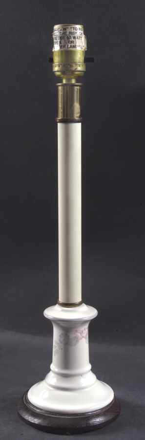 Wyndham Electric Lamp No Shade by Pfaltzgraff-1