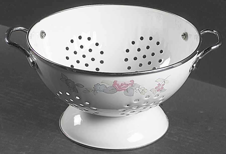 Wyndham Metal Colander by Pfaltzgraff-1
