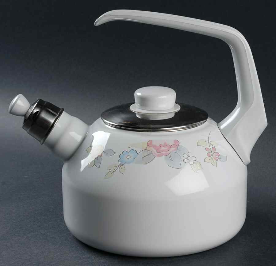 Wyndham Metal Kettle & Lid by Pfaltzgraff-1