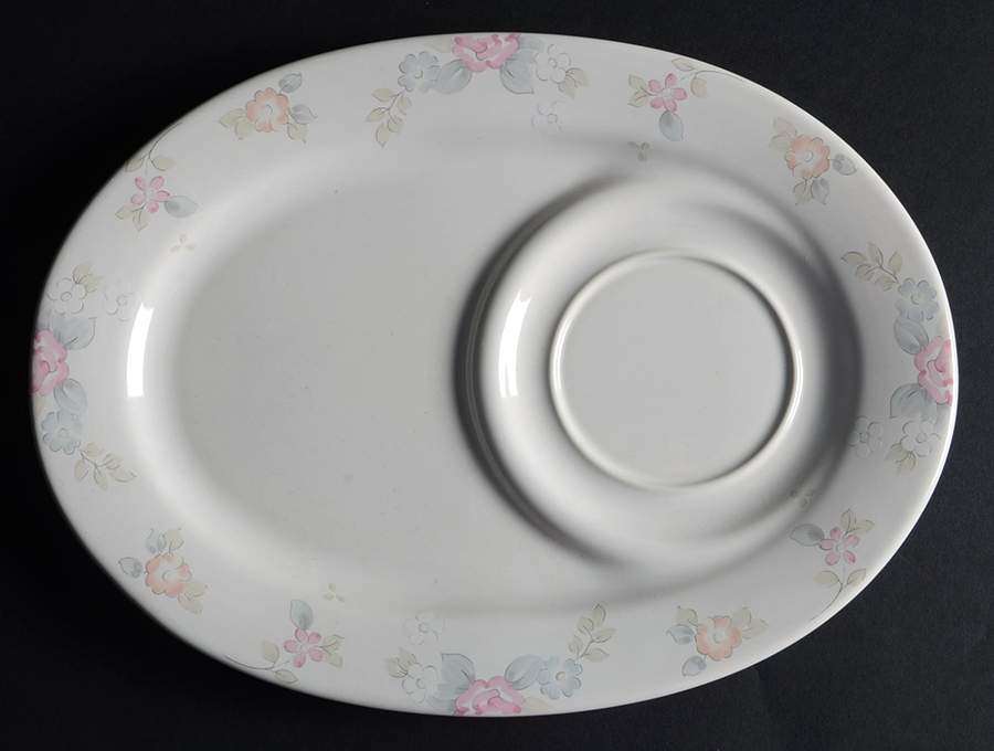 Wyndham Oval Snack Tray by Pfaltzgraff-1