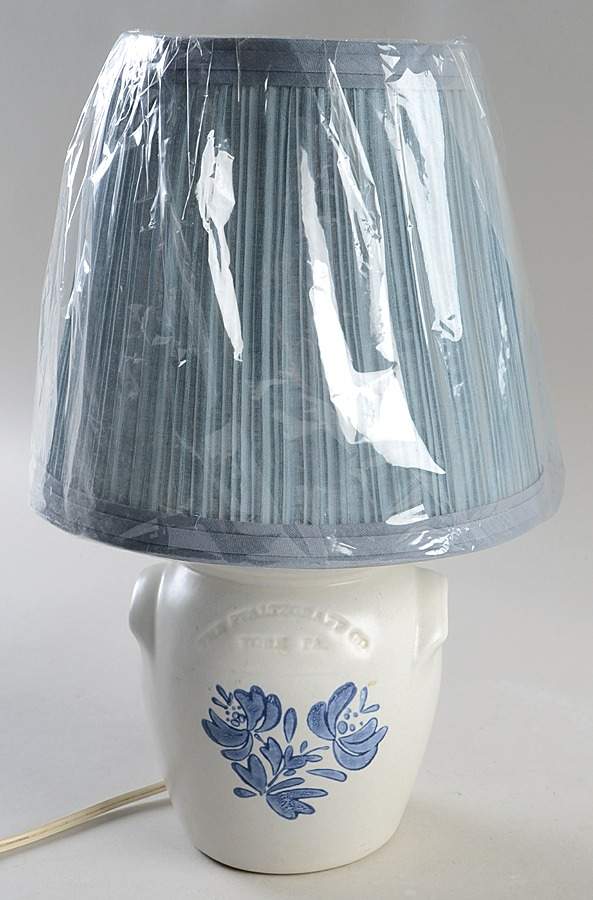 Yorktowne Crock Accent Lamp & Shade by Pfaltzgraff-1