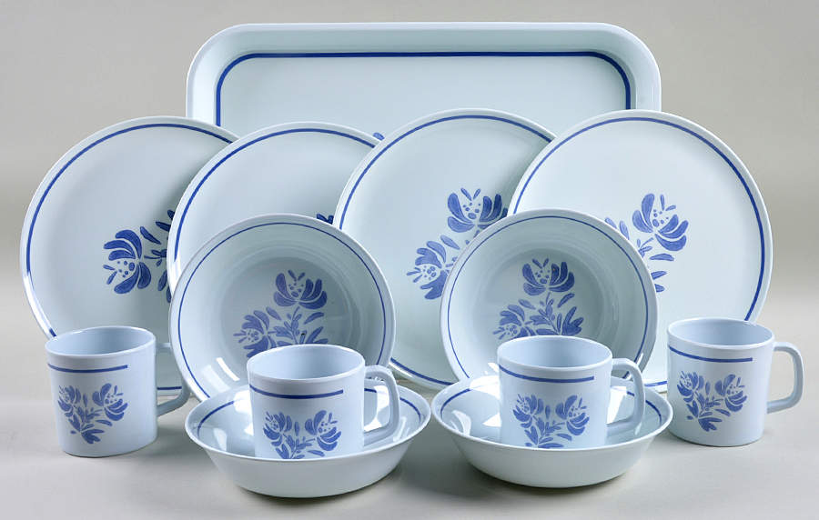 Yorktowne 13 Piece Melamine Service Set by Pfaltzgraff-1