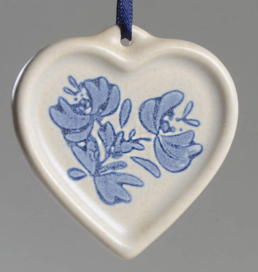 Yorktowne Heart Ornament by Pfaltzgraff-1