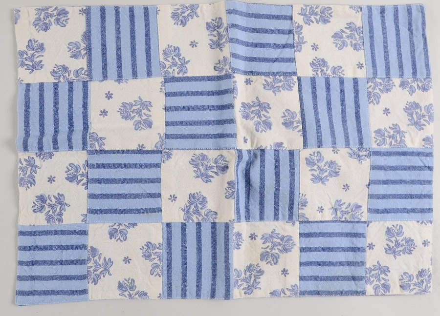 Yorktowne Cloth Placemat by Pfaltzgraff-1