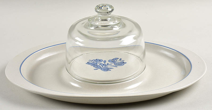 Yorktowne Cheese and Cracker Set with Dome by Pfaltzgraff-1