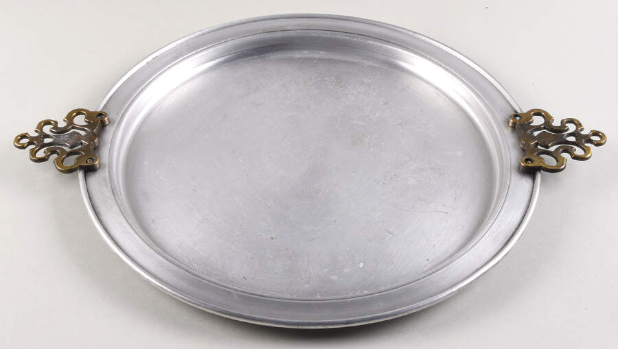 Yorktowne Metal Tray for 4-Part Round Relish by Pfaltzgraff-1