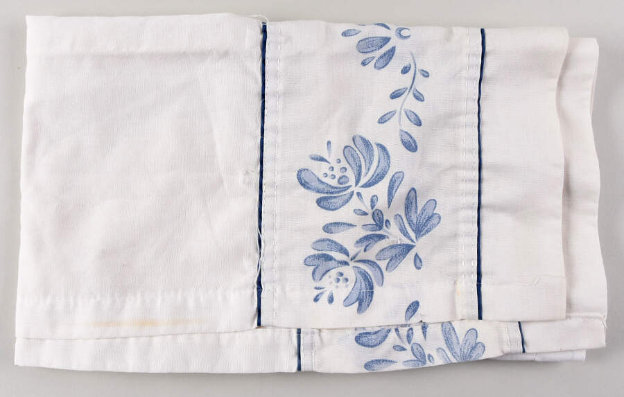 Yorktowne Tier Curtain Pair 68"X30" by Pfaltzgraff-1
