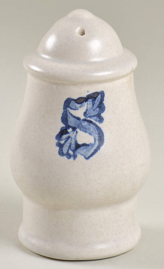 Yorktowne Salt Shaker by Pfaltzgraff-1