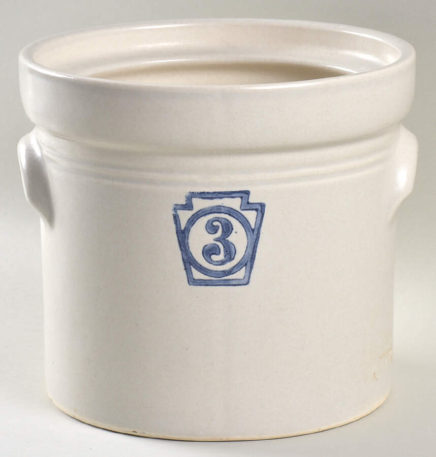 Yorktowne Large Canister No Lid by Pfaltzgraff-1
