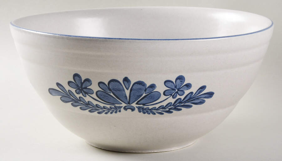 Yorktowne 10" Mixing Bowl by Pfaltzgraff-1