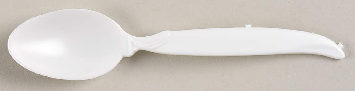 Yorktowne Plastic Child's Spoon by Pfaltzgraff-1