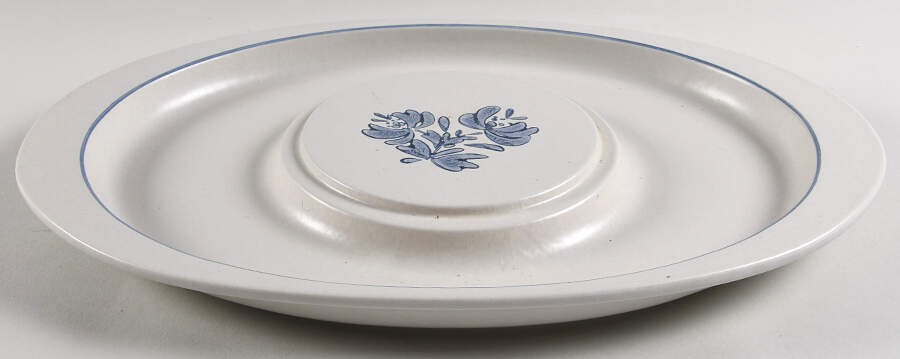 Yorktowne Cheese and Cracker Set, No Dome by Pfaltzgraff-1