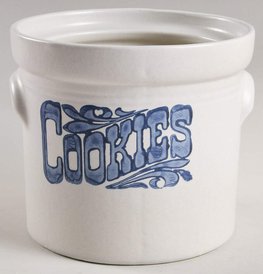 Yorktowne Cookie Jar No Lid by Pfaltzgraff-1