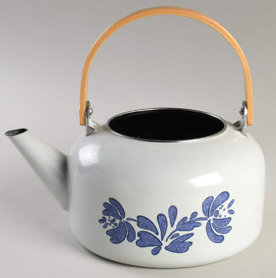 Yorktowne Metal Kettle No Lid by Pfaltzgraff-1