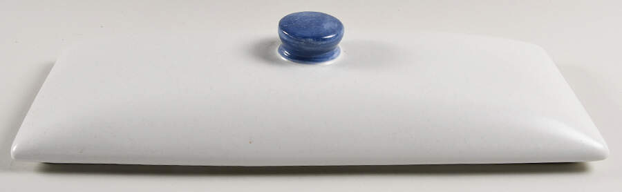 Yorktowne Lid for Bread Box by Pfaltzgraff-1