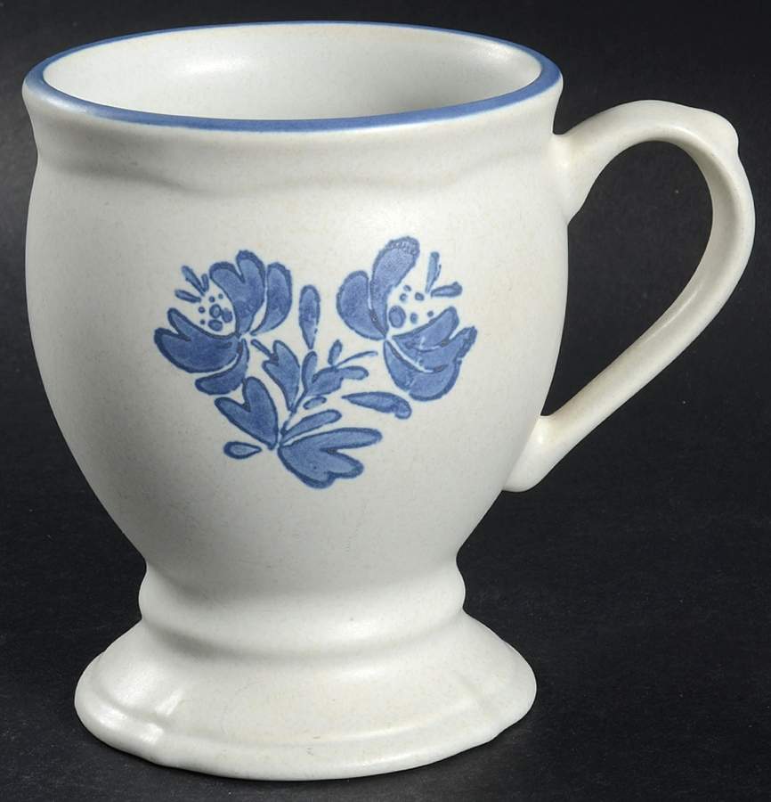 Yorktowne Pedestal Mug by Pfaltzgraff-1