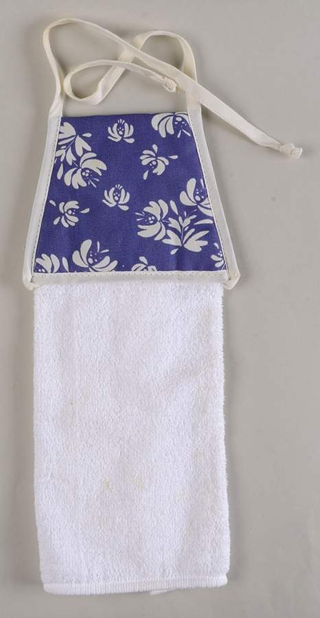 Yorktowne Cloth Tie Towel by Pfaltzgraff-1