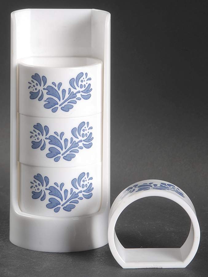 Yorktowne Plastic Napkin Ring - Set of 4 & Tray by Pfaltzgraff-1