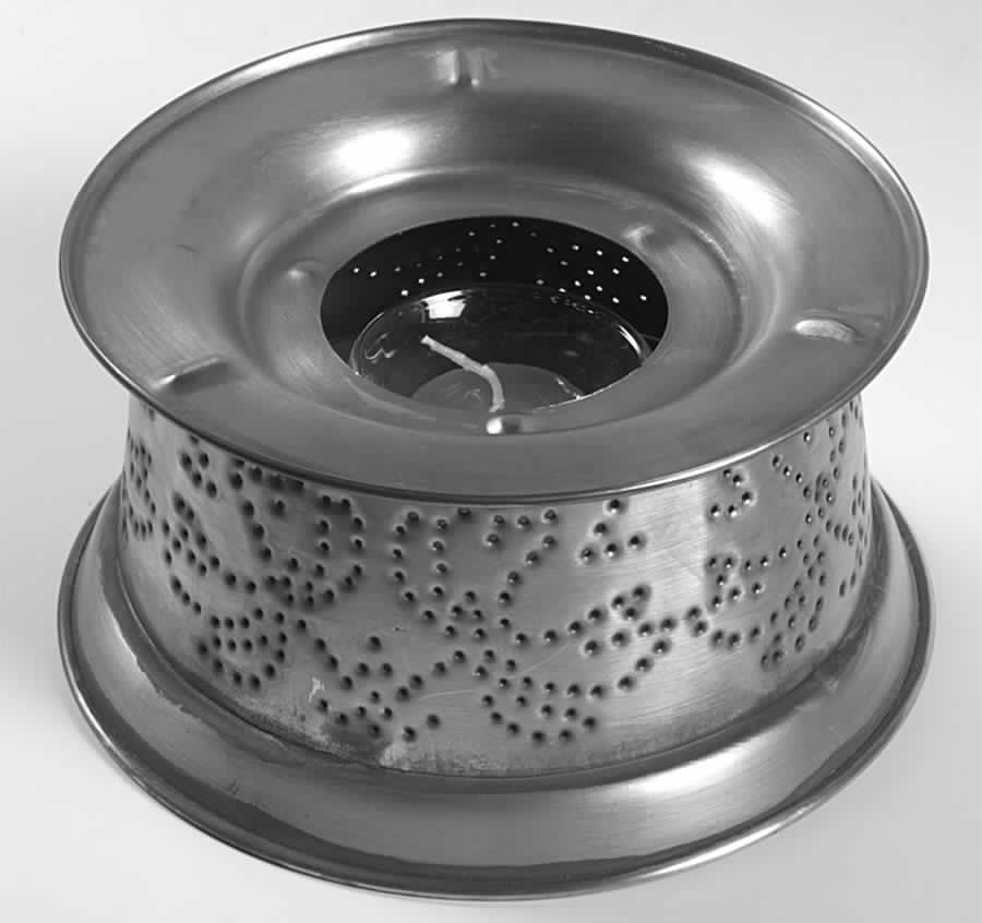 Yorktowne Tinsmith Warmer Stand by Pfaltzgraff-1