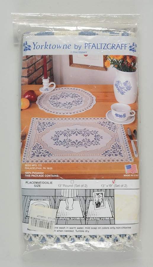 Yorktowne Cloth Placemat - Set of 2 by Pfaltzgraff-1