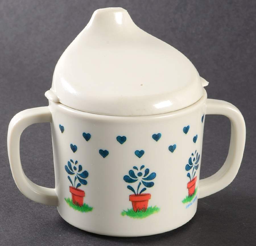 Yorktowne Melamine Child's Cup with Lid by Pfaltzgraff-1