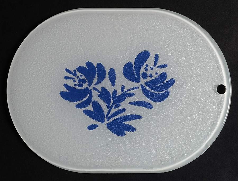 Yorktowne Plastic Trivet by Pfaltzgraff-1