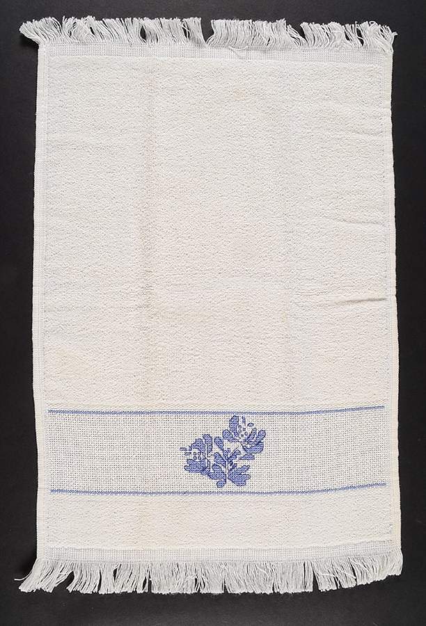 Yorktowne Hand Towel-Cloth by Pfaltzgraff-1