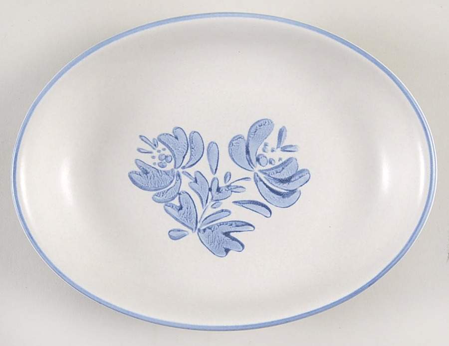 Yorktowne Oval Pickle Dish by Pfaltzgraff-1