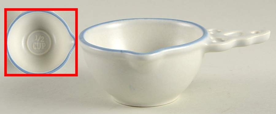 Yorktowne 1/2 Cup Measuring Cup by Pfaltzgraff-1