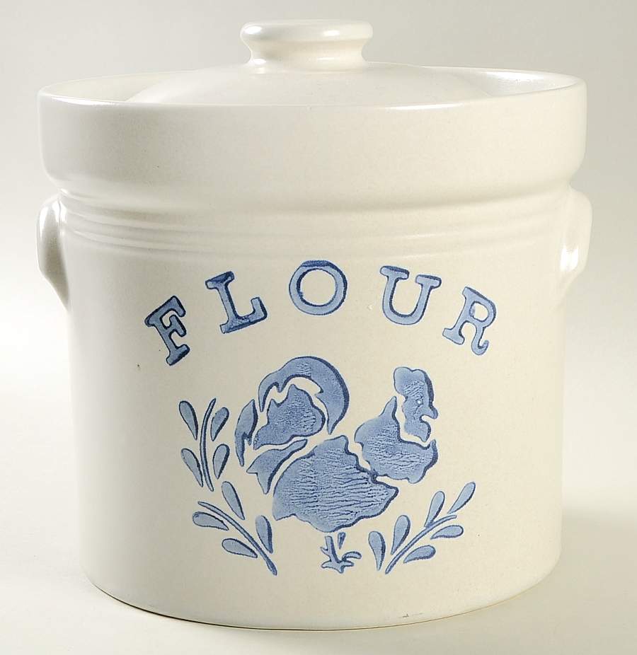 Yorktowne Flour Canister & Lid by Pfaltzgraff-1