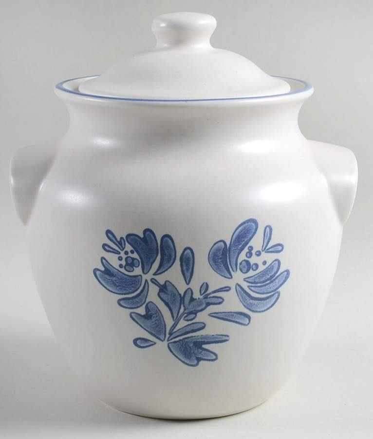 Yorktowne Bean Pot & Lid by Pfaltzgraff-1